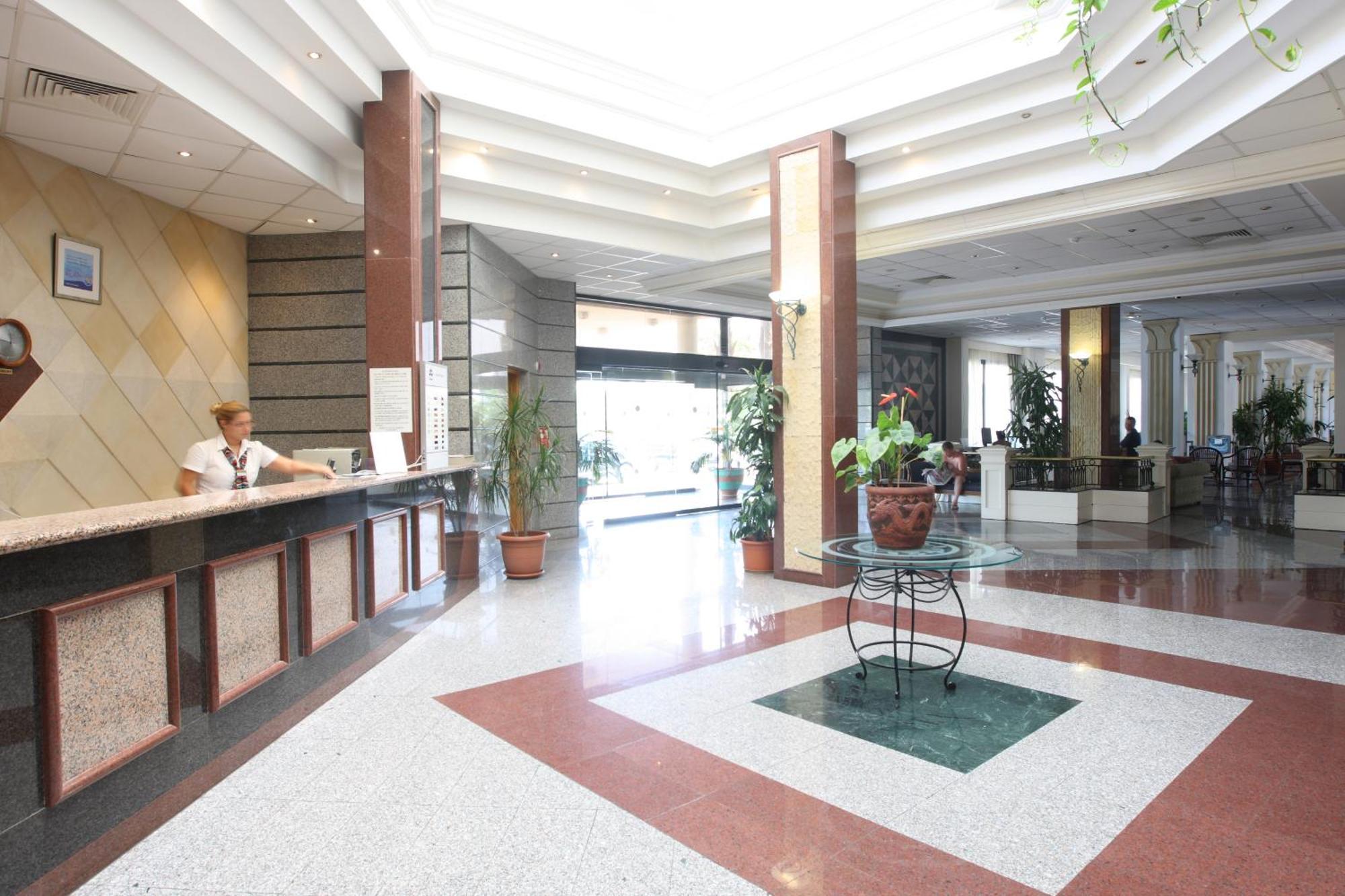 Tsokkos Gardens Hotel Protaras Exterior photo